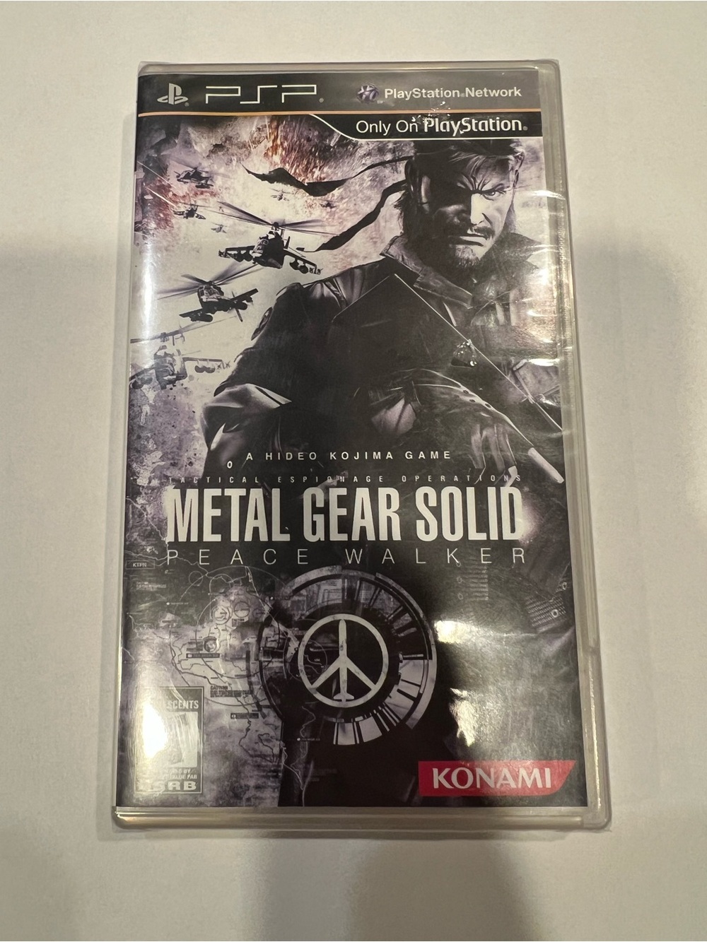 Sony PSP Metal Gear Solid: Peace Walker – Black & Gray Cover SEALED UNOPENED